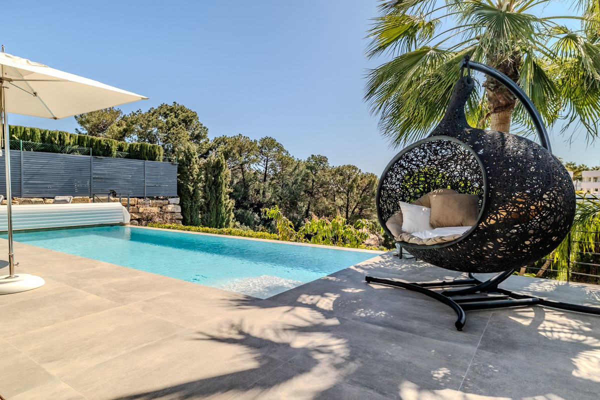 Se vende Villa - Chalet de 4 dormitorios en Costa Del Sol, Málaga, España