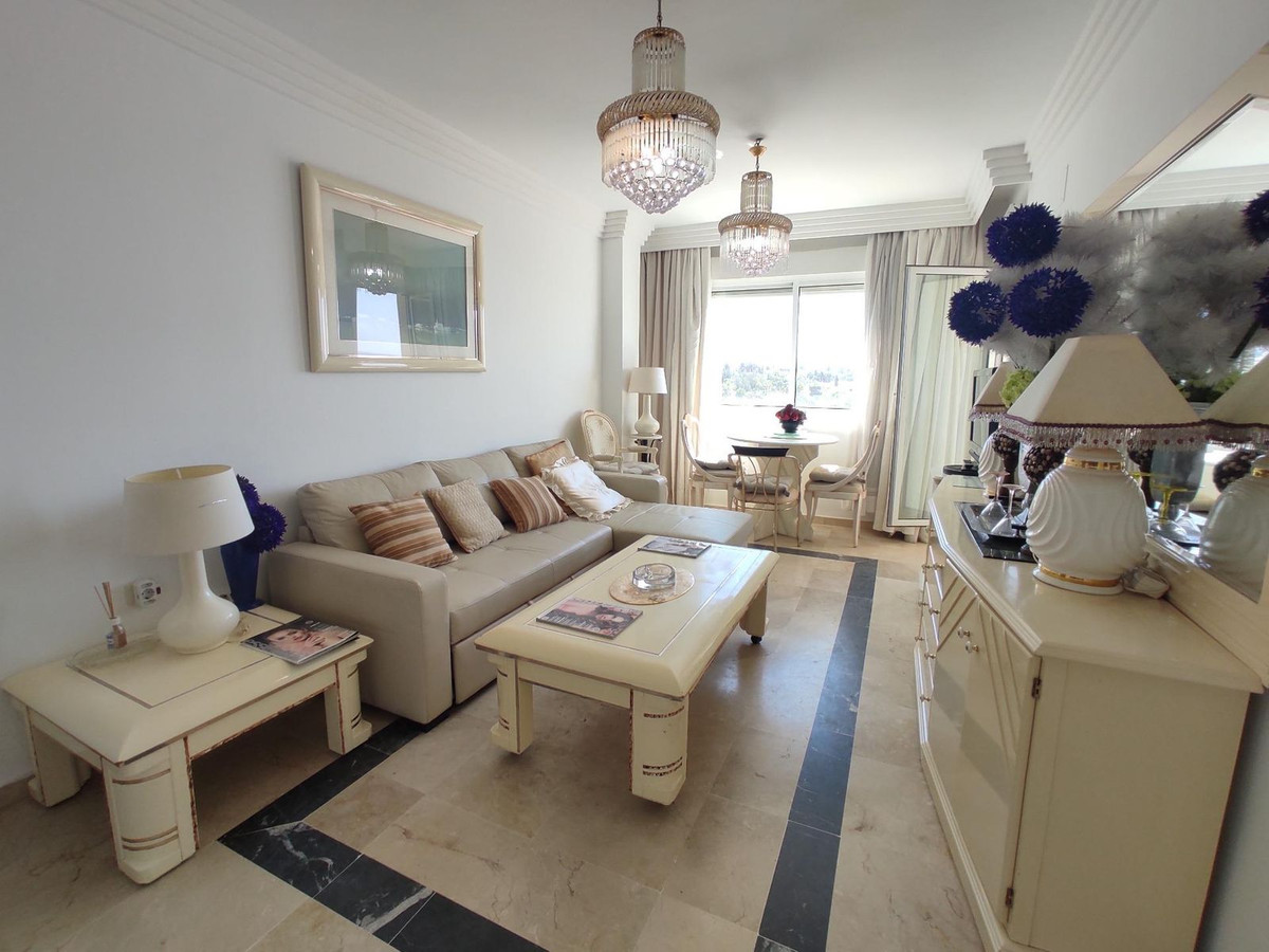 1 Bed Apartment for sale in Marbella Costa Del Sol, Málaga, Spain