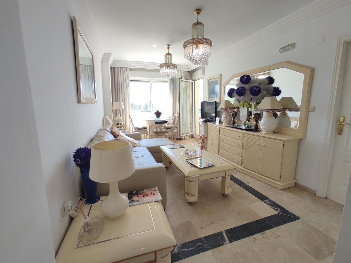 1 Bed Apartment for sale in Marbella Costa Del Sol, Málaga, Spain