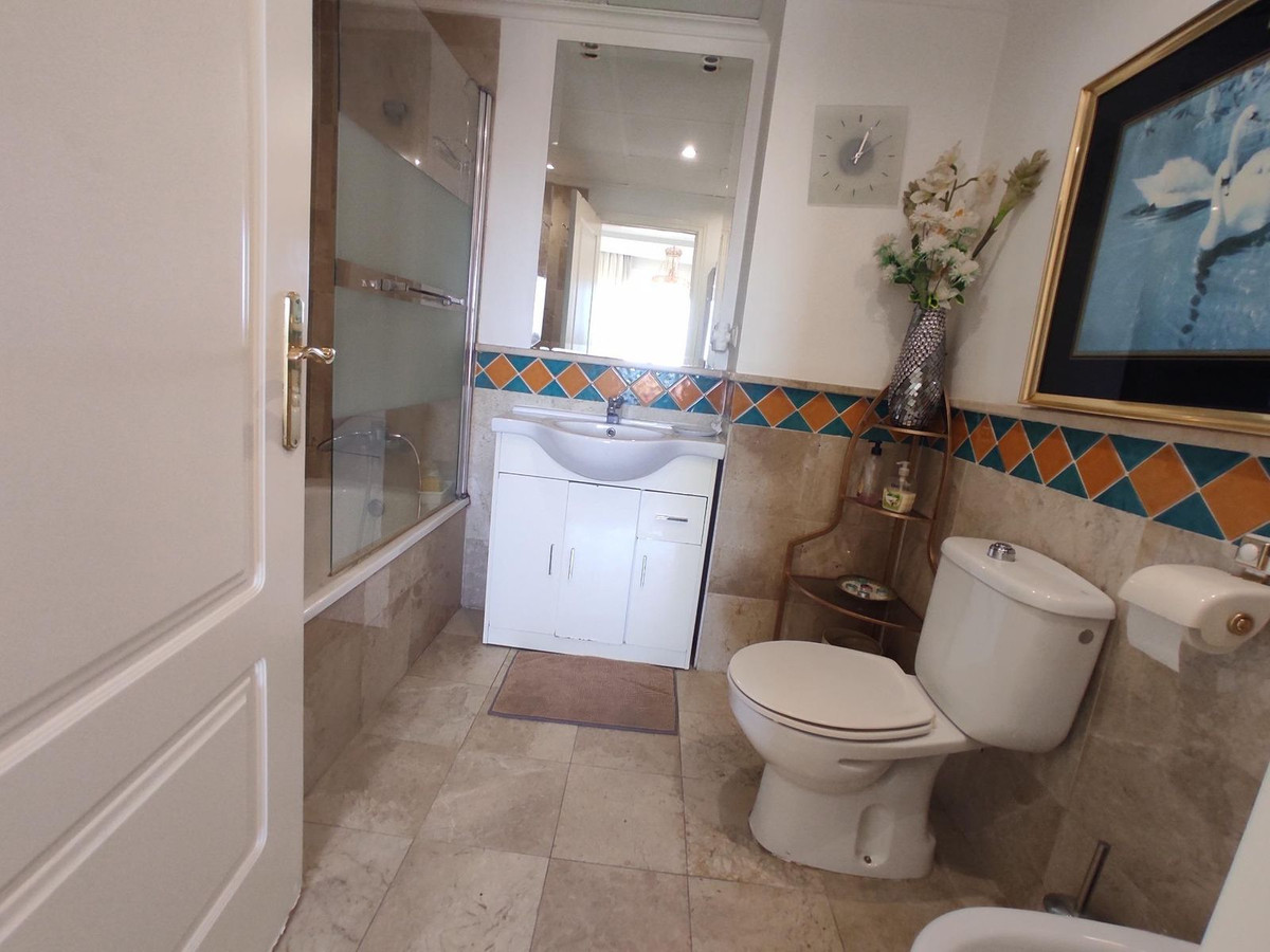 1 Bed Apartment for sale in Marbella Costa Del Sol, Málaga, Spain