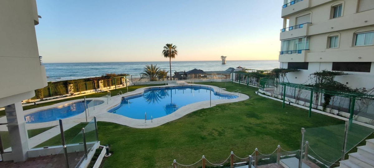 1 Bed Apartment for sale in Marbella Costa Del Sol, Málaga, Spain
