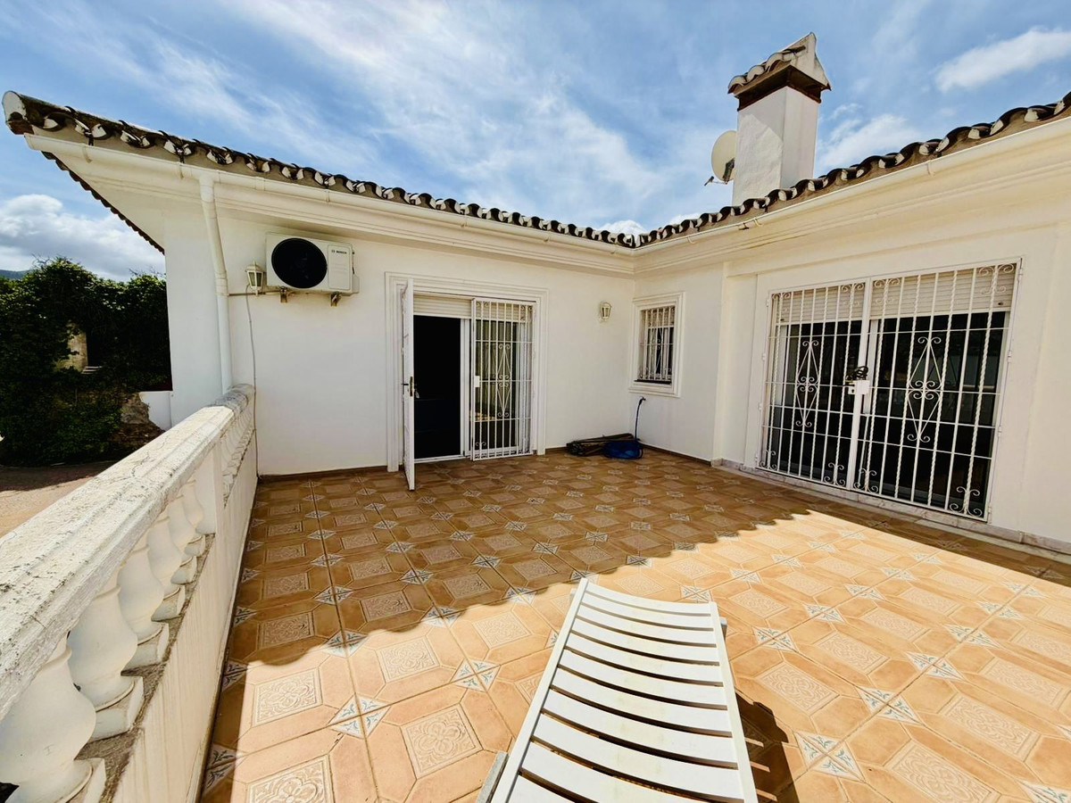 Se vende Villa - Chalet de 6 dormitorios en Costa Del Sol, Málaga, España