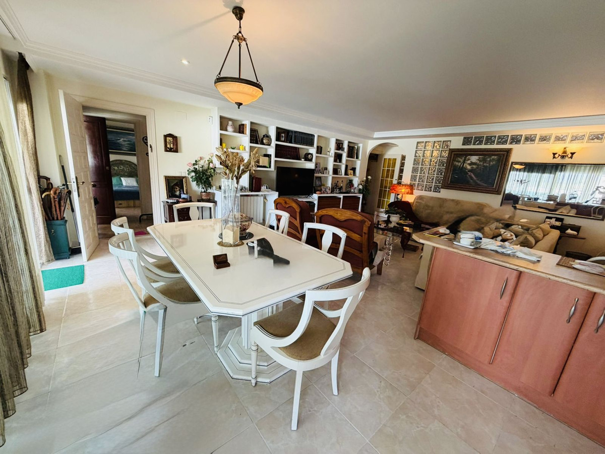 Se vende Villa - Chalet de 6 dormitorios en Costa Del Sol, Málaga, España