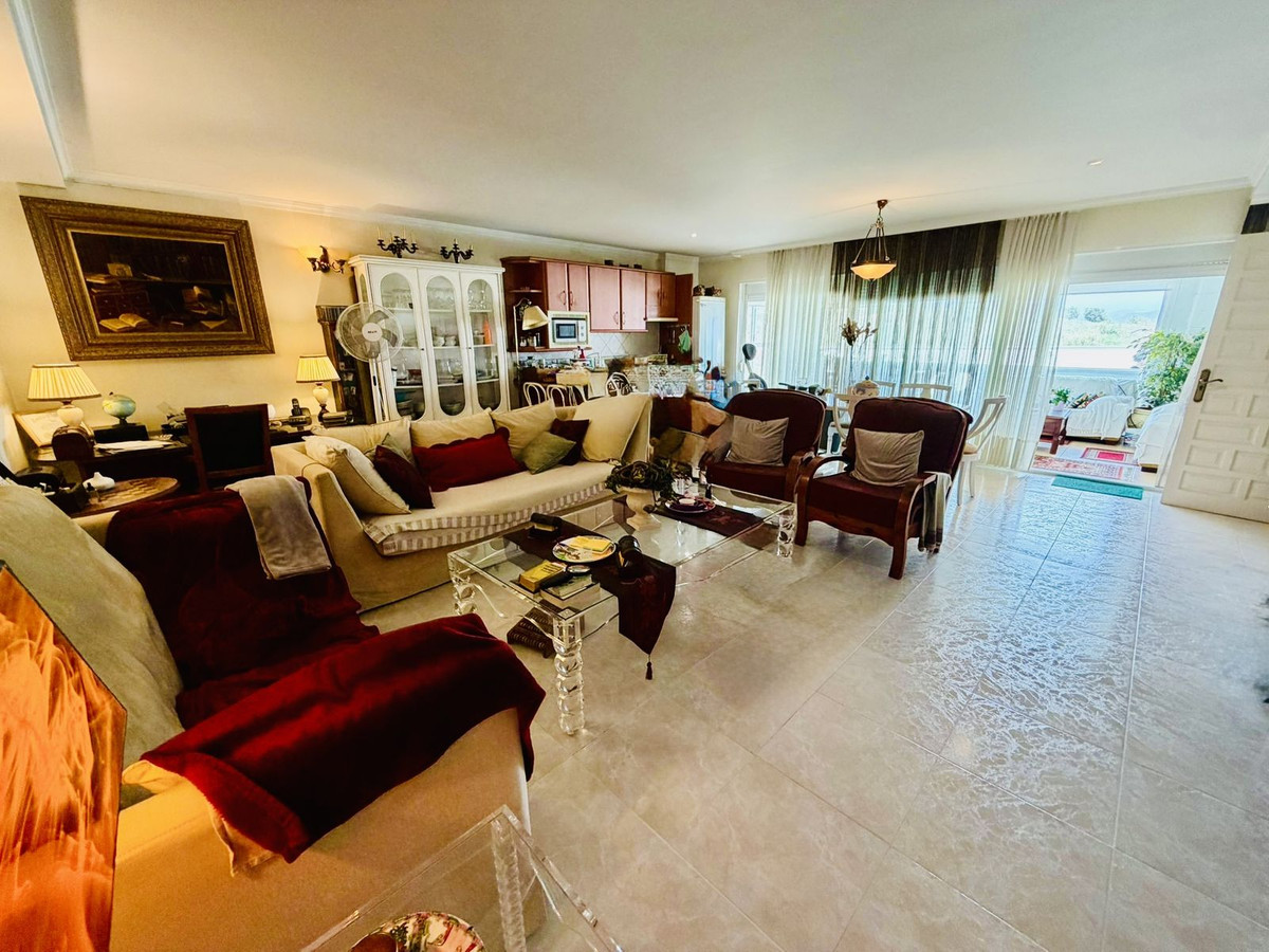 Se vende Villa - Chalet de 6 dormitorios en Costa Del Sol, Málaga, España