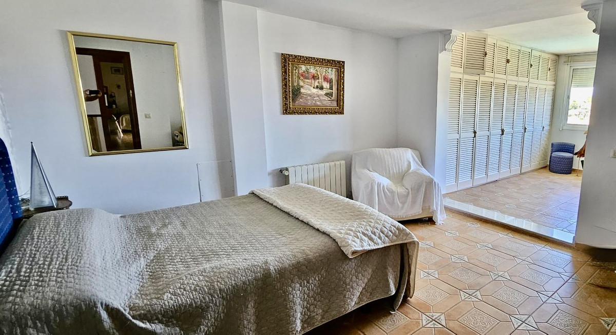 Se vende Villa - Chalet de 6 dormitorios en Costa Del Sol, Málaga, España