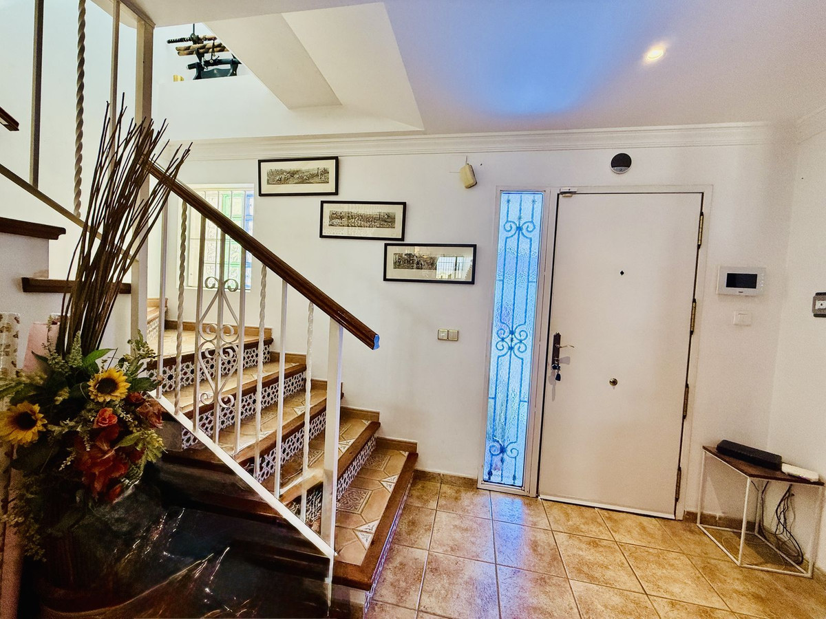 Se vende Villa - Chalet de 6 dormitorios en Costa Del Sol, Málaga, España