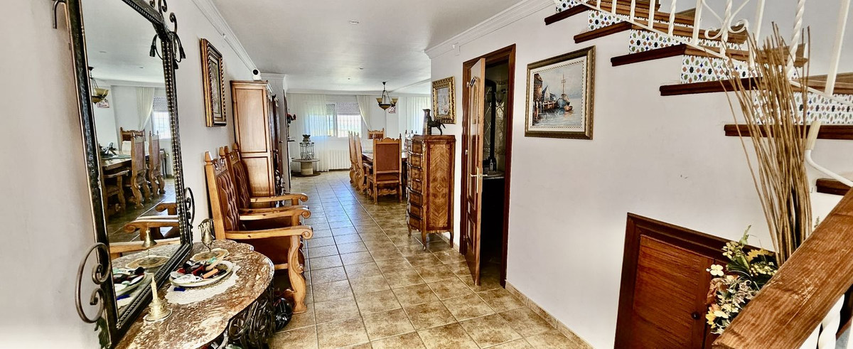 Se vende Villa - Chalet de 6 dormitorios en Costa Del Sol, Málaga, España