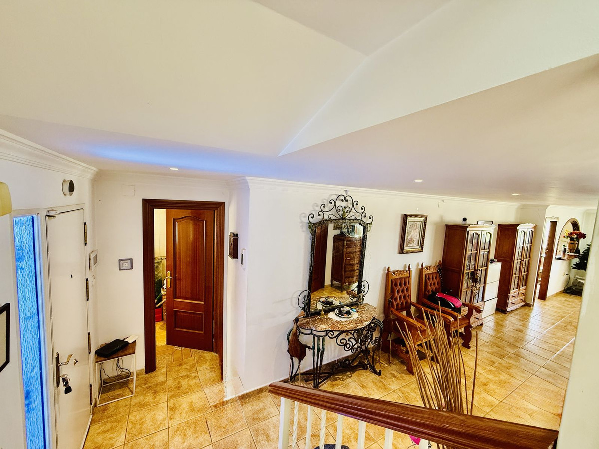 Se vende Villa - Chalet de 6 dormitorios en Costa Del Sol, Málaga, España