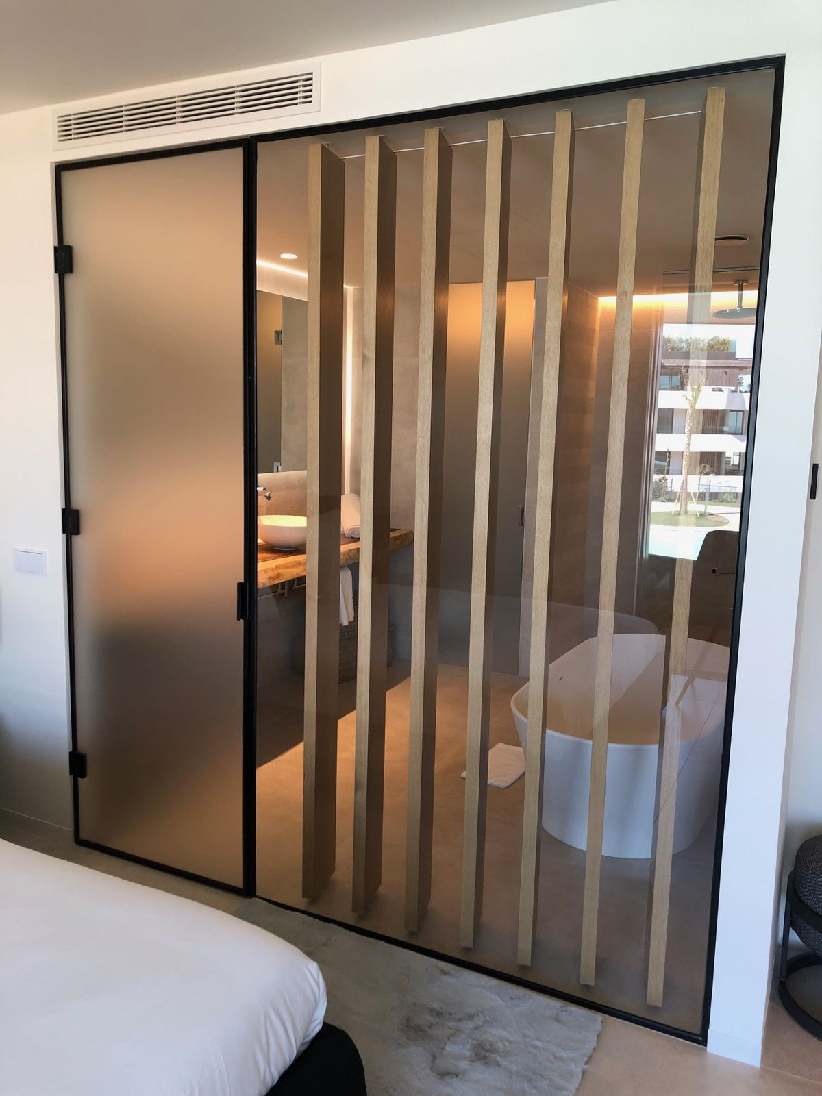 Se vende Apartamento Planta Media de 2 dormitorios en Costa Del Sol, Cadiz, España
