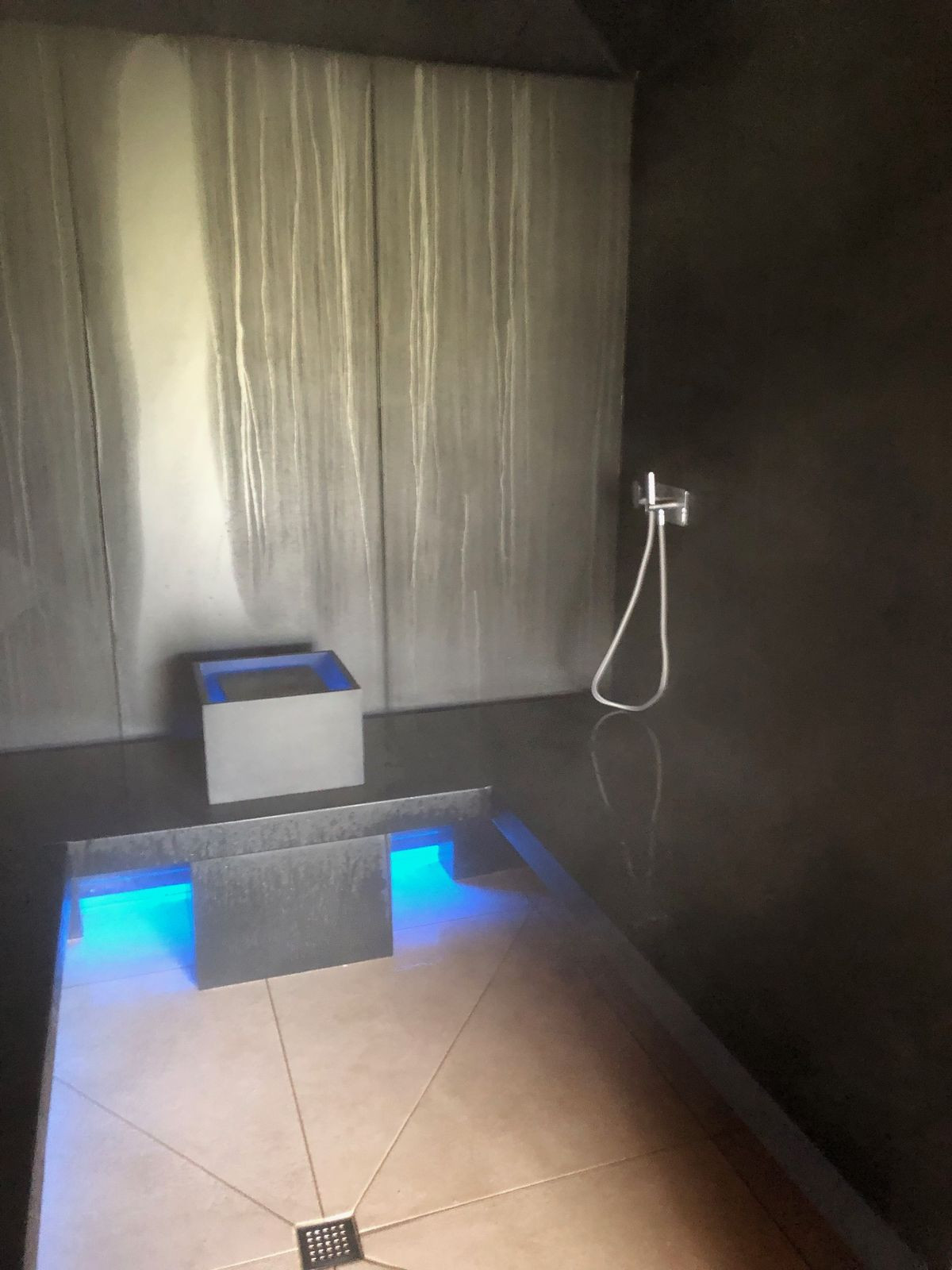 Se vende Apartamento Planta Media de 2 dormitorios en Costa Del Sol, Cadiz, España