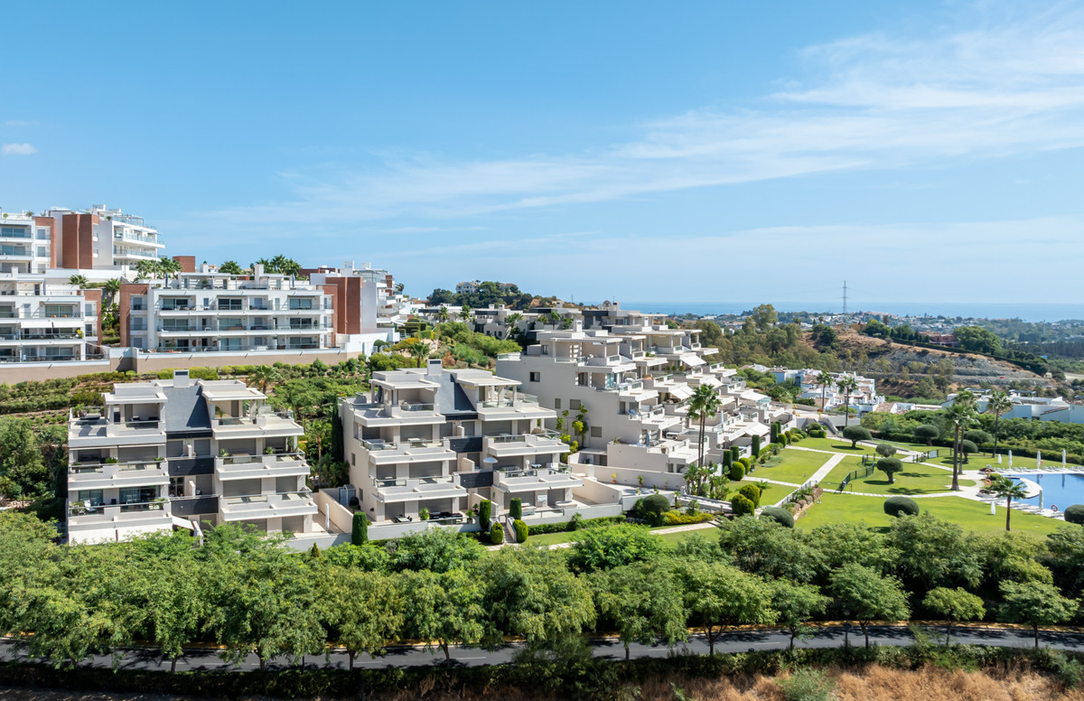 3 Bed Apartment for sale in Benahavís Costa Del Sol, Málaga, Spain