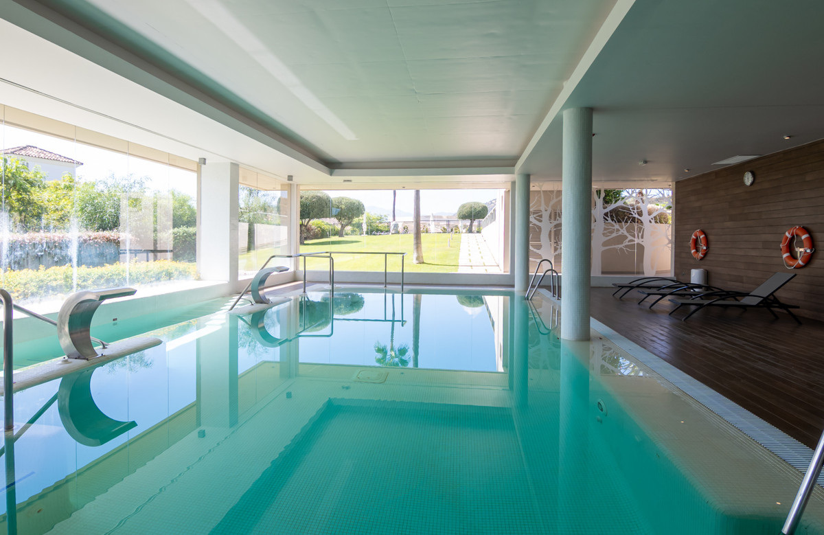 3 Bed Apartment for sale in Benahavís Costa Del Sol, Málaga, Spain