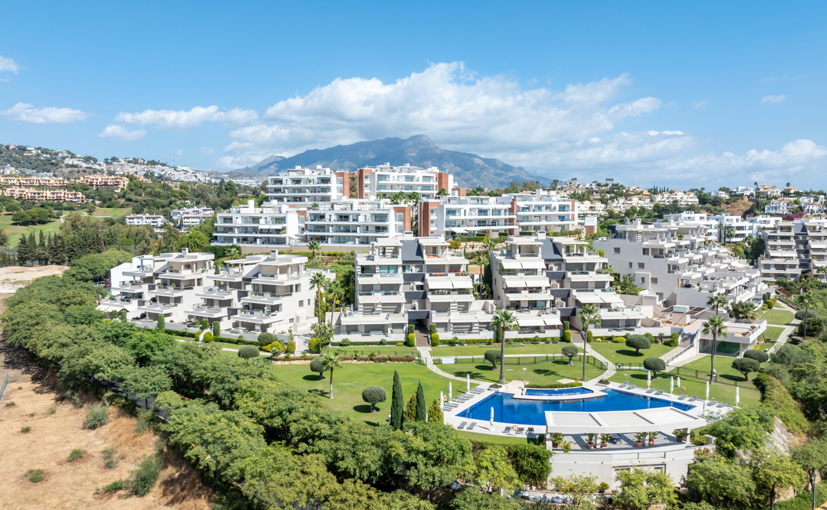 3 Bed Apartment for sale in Benahavís Costa Del Sol, Málaga, Spain