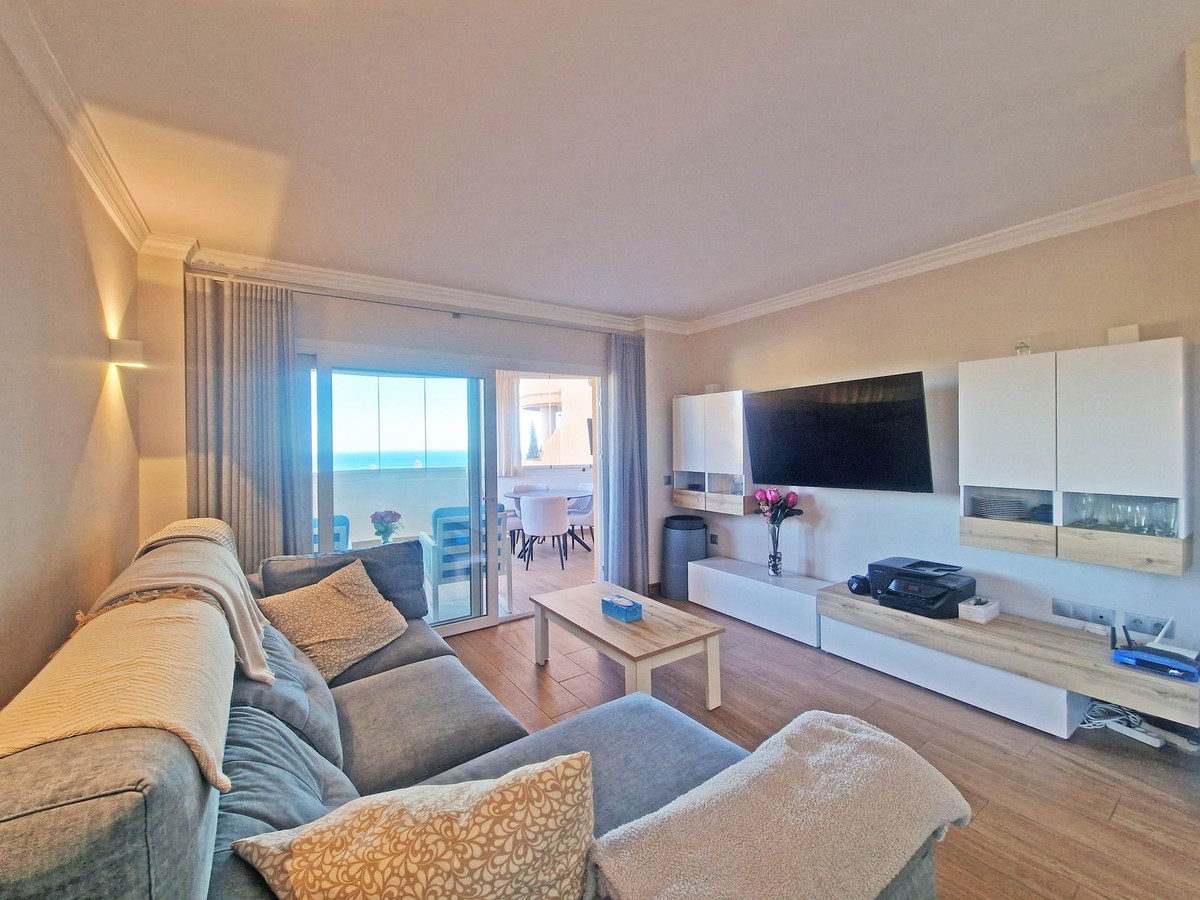 3 Bed Apartment for sale in Calahonda Costa Del Sol, Málaga, Spain