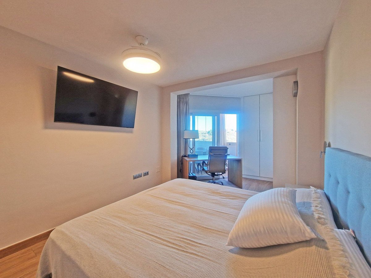 3 Bed Apartment for sale in Calahonda Costa Del Sol, Málaga, Spain