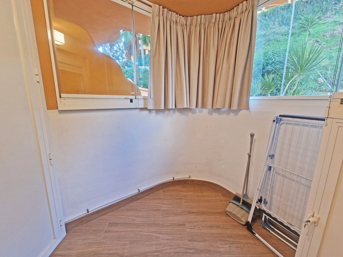 3 Bed Apartment for sale in Calahonda Costa Del Sol, Málaga, Spain
