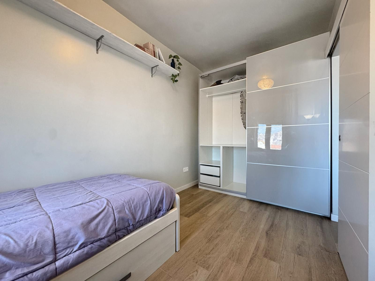 Se vende Apartamento Planta Media de 2 dormitorios en Costa Del Sol, Málaga, España