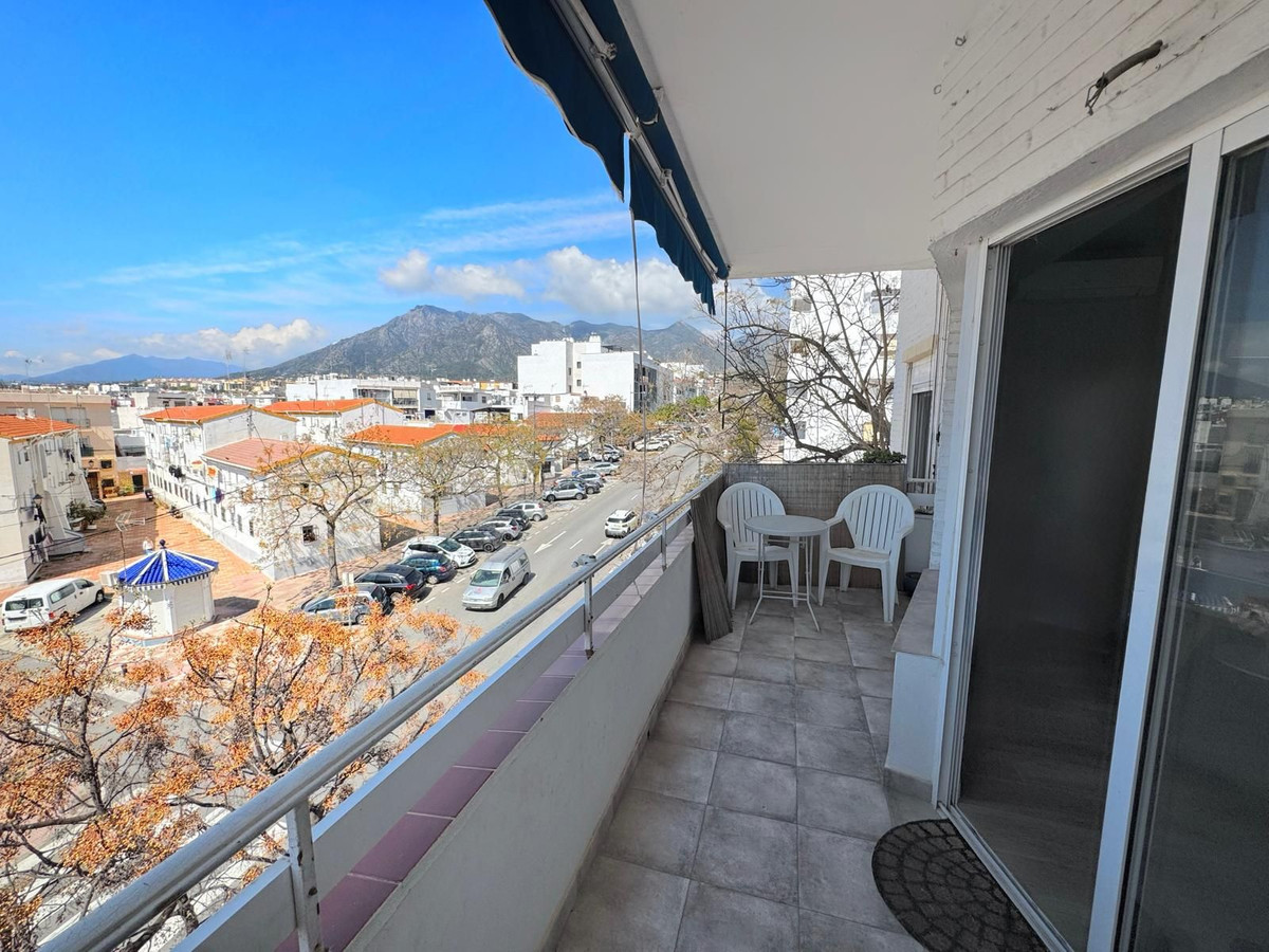 Se vende Apartamento Planta Media de 2 dormitorios en Costa Del Sol, Málaga, España