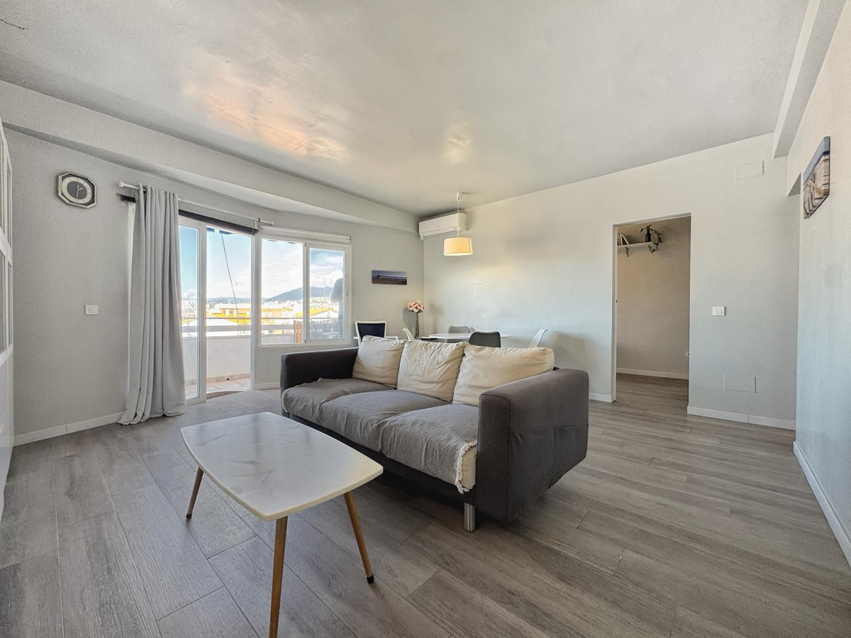 Se vende Apartamento Planta Media de 2 dormitorios en Costa Del Sol, Málaga, España