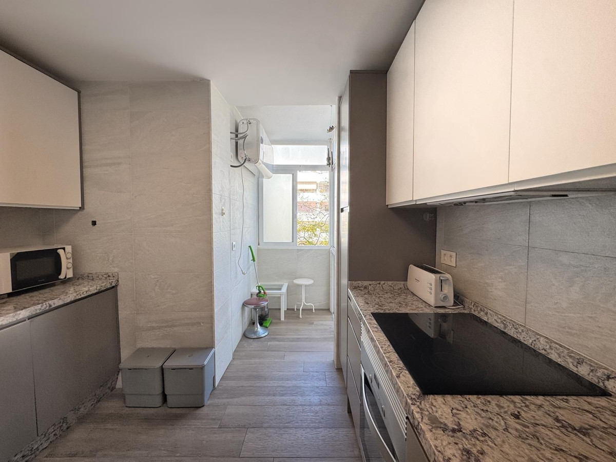 Se vende Apartamento Planta Media de 2 dormitorios en Costa Del Sol, Málaga, España