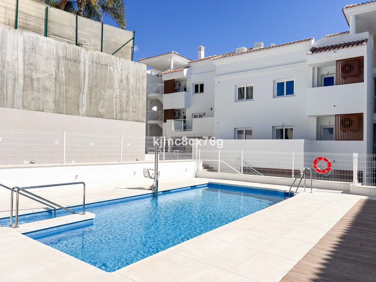 3 Bed Apartment for sale in Torreblanca Costa Del Sol, Málaga, Spain