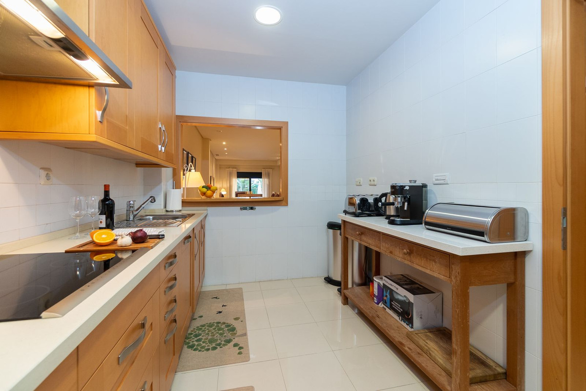 2 Bed Apartment for sale in Puerto Banús Costa Del Sol, Málaga, Spain