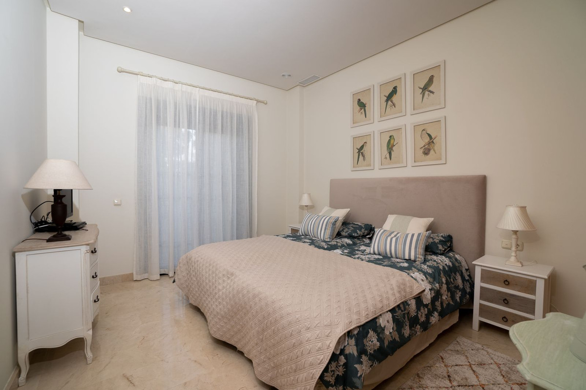 2 Bed Apartment for sale in Puerto Banús Costa Del Sol, Málaga, Spain