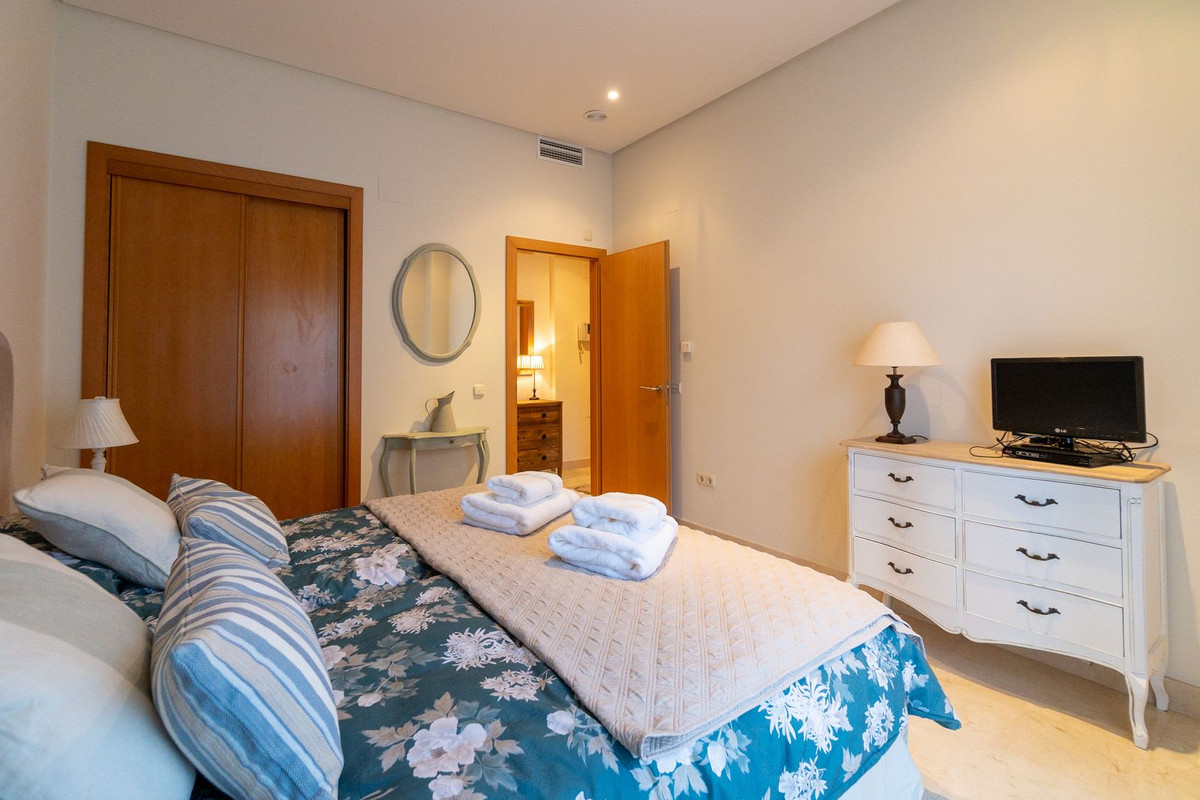 2 Bed Apartment for sale in Puerto Banús Costa Del Sol, Málaga, Spain