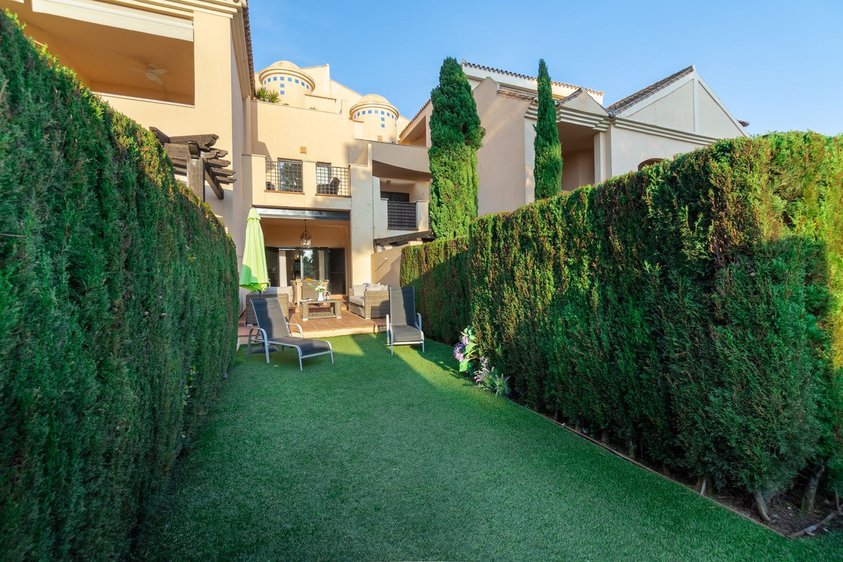 2 Bed Apartment for sale in Puerto Banús Costa Del Sol, Málaga, Spain
