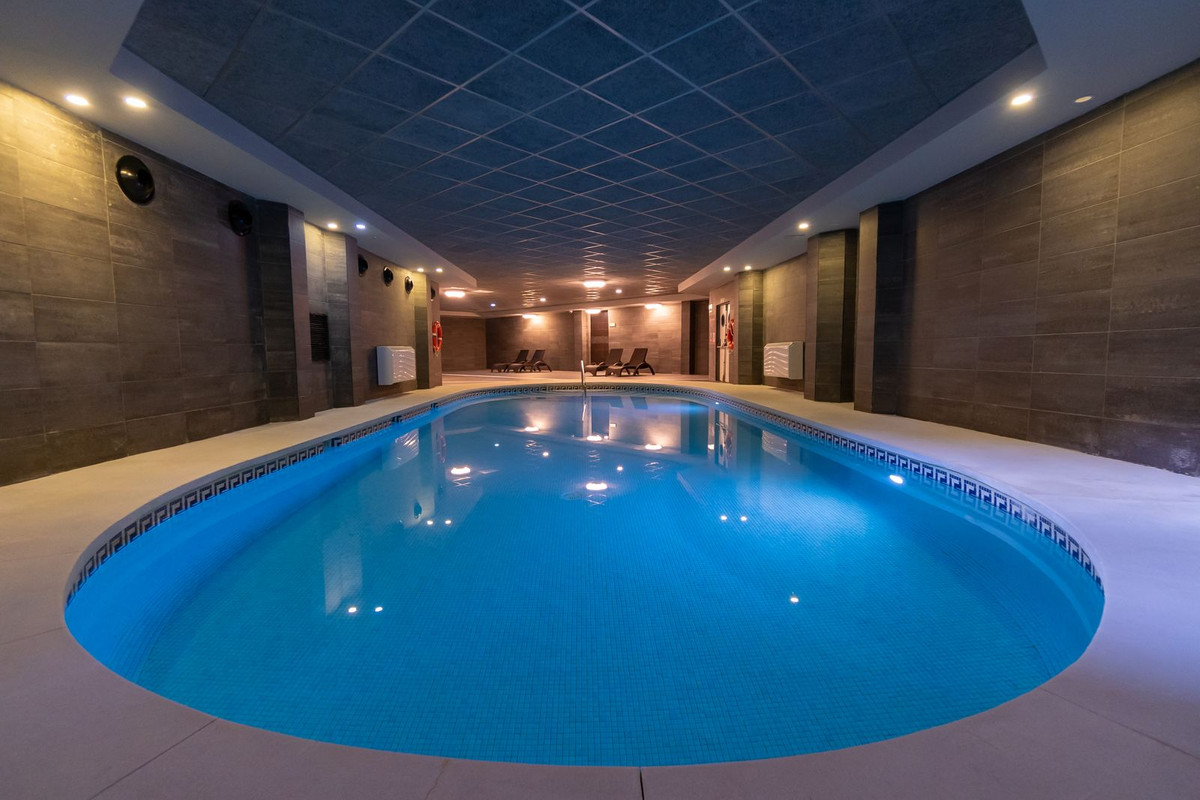 2 Bed Apartment for sale in Puerto Banús Costa Del Sol, Málaga, Spain