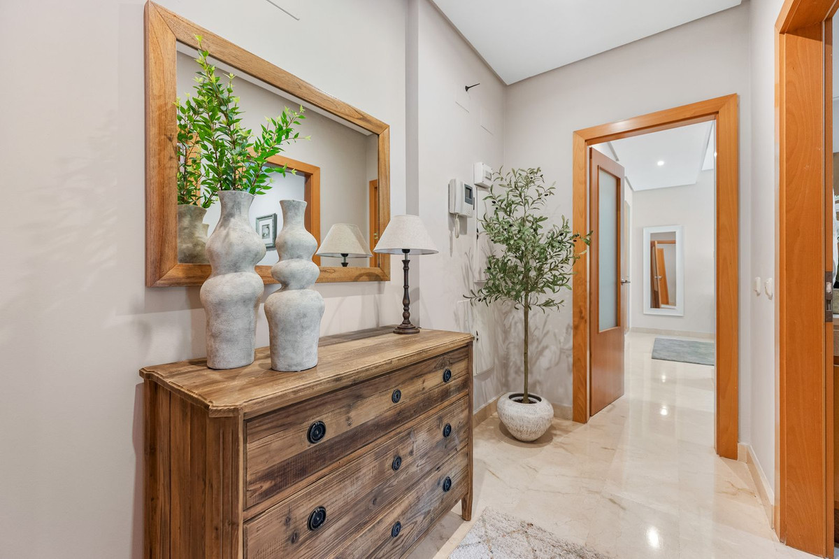 2 Bed Apartment for sale in Puerto Banús Costa Del Sol, Málaga, Spain