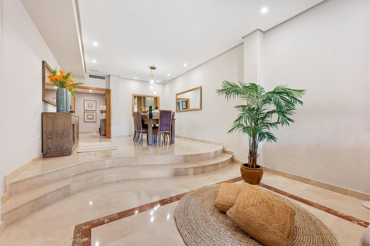 2 Bed Apartment for sale in Puerto Banús Costa Del Sol, Málaga, Spain