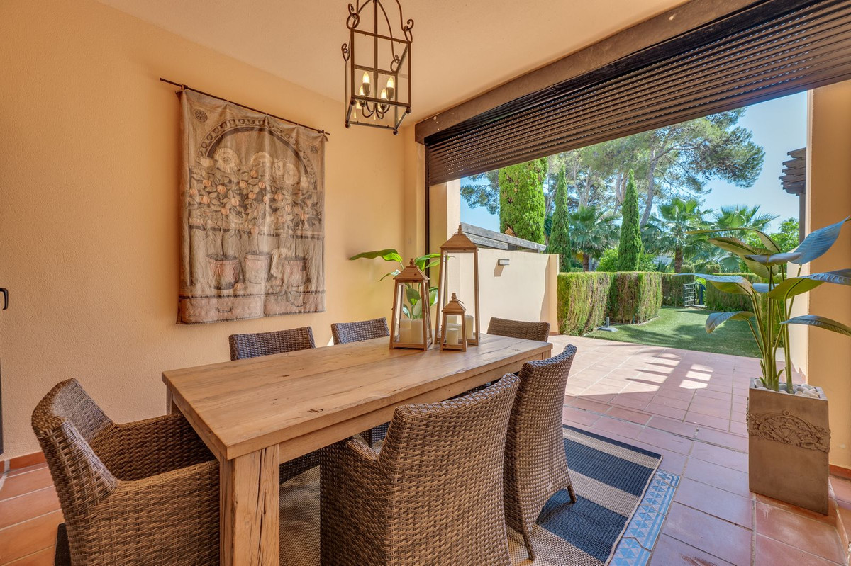 2 Bed Apartment for sale in Puerto Banús Costa Del Sol, Málaga, Spain