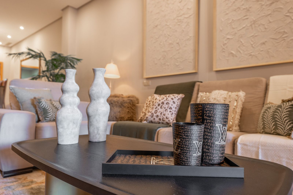2 Bed Apartment for sale in Puerto Banús Costa Del Sol, Málaga, Spain