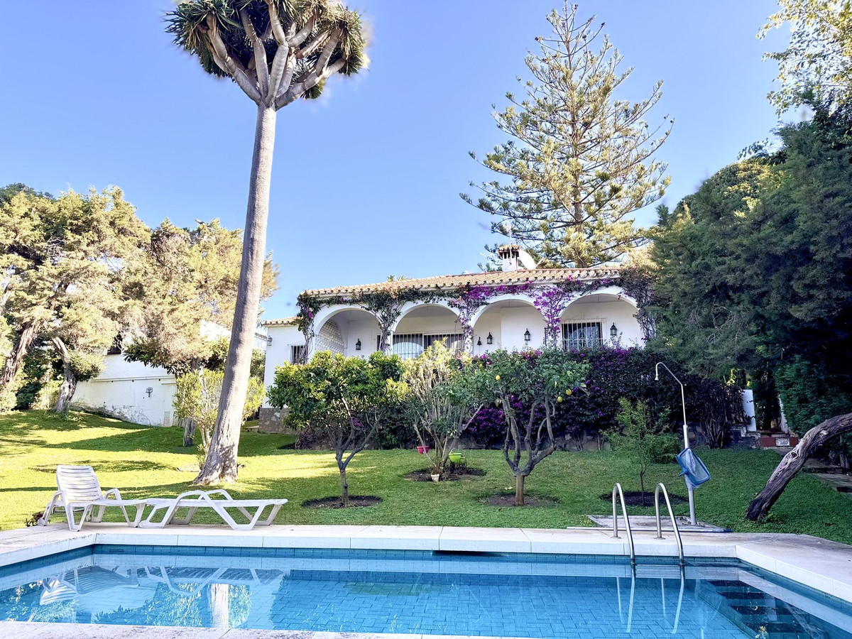Plots for sale in Marbesa Costa Del Sol, Málaga, Spain