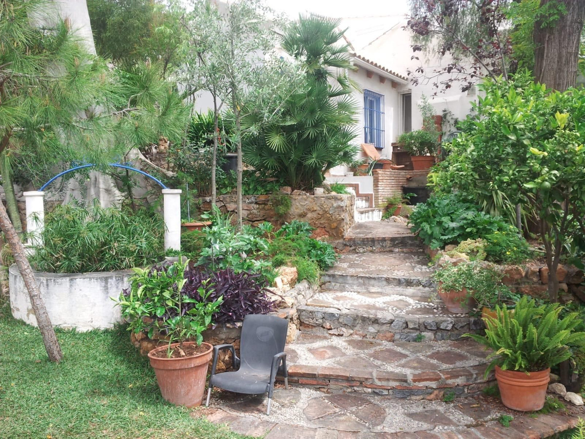 5 Bed Townhouse for sale in Torremolinos Costa Del Sol, Málaga, Spain