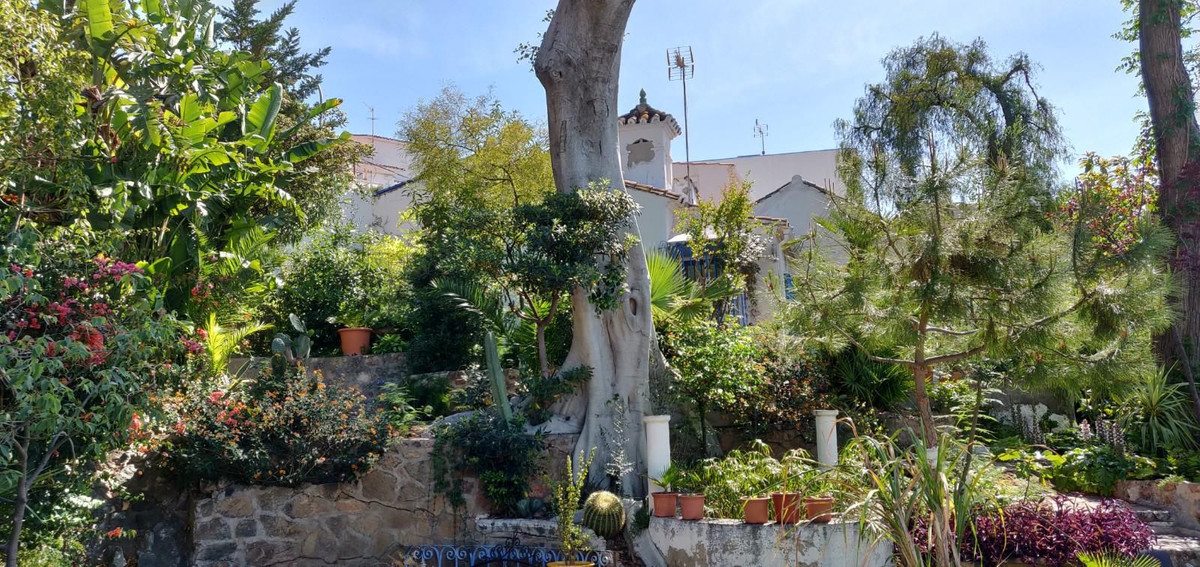 5 Bed Townhouse for sale in Torremolinos Costa Del Sol, Málaga, Spain