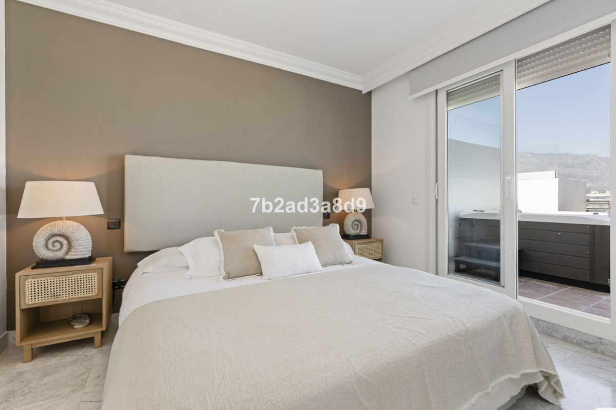 3 Bed Apartment for sale in Puerto Banús Costa Del Sol, Málaga, Spain