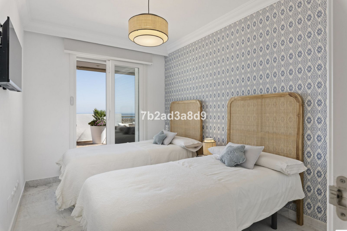 3 Bed Apartment for sale in Puerto Banús Costa Del Sol, Málaga, Spain