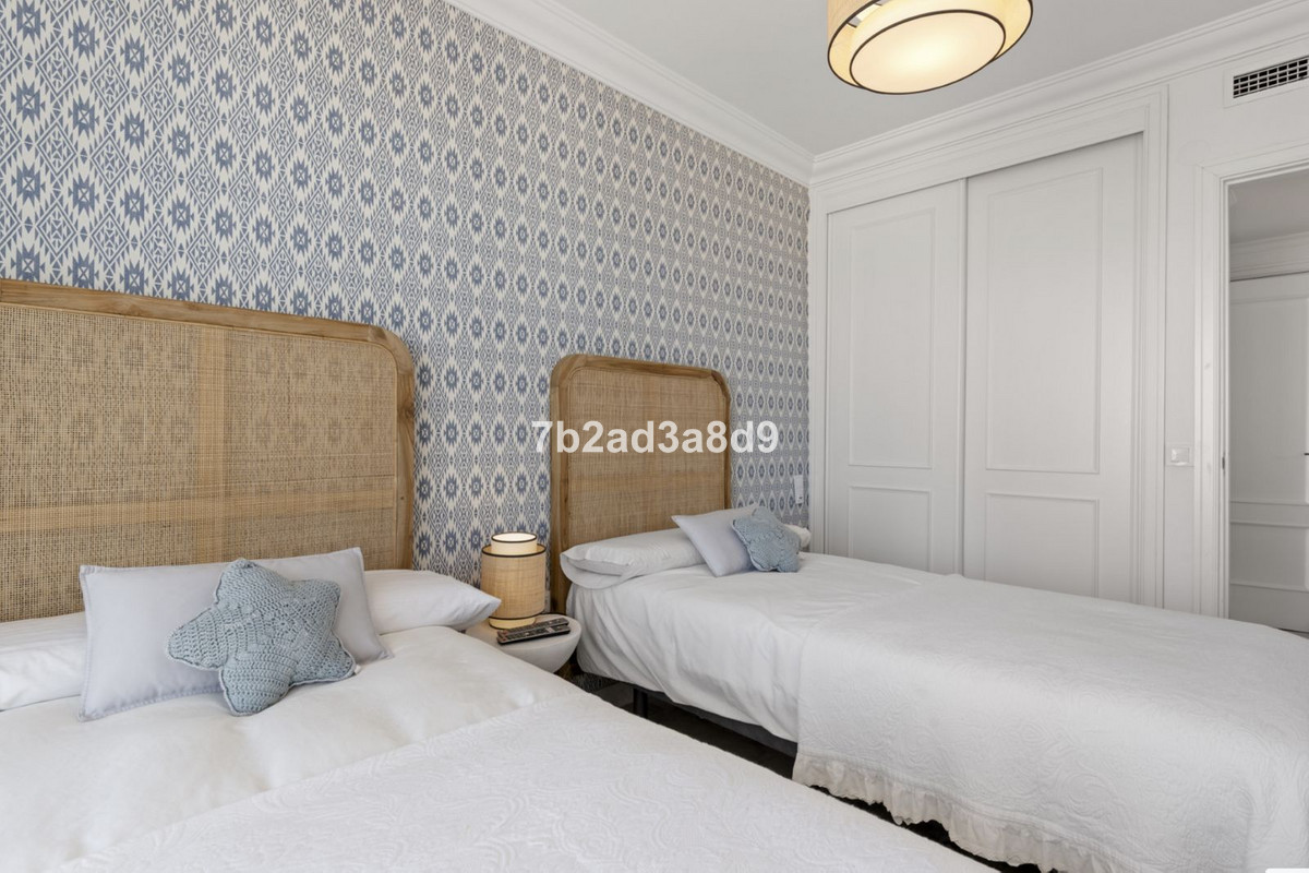 3 Bed Apartment for sale in Puerto Banús Costa Del Sol, Málaga, Spain