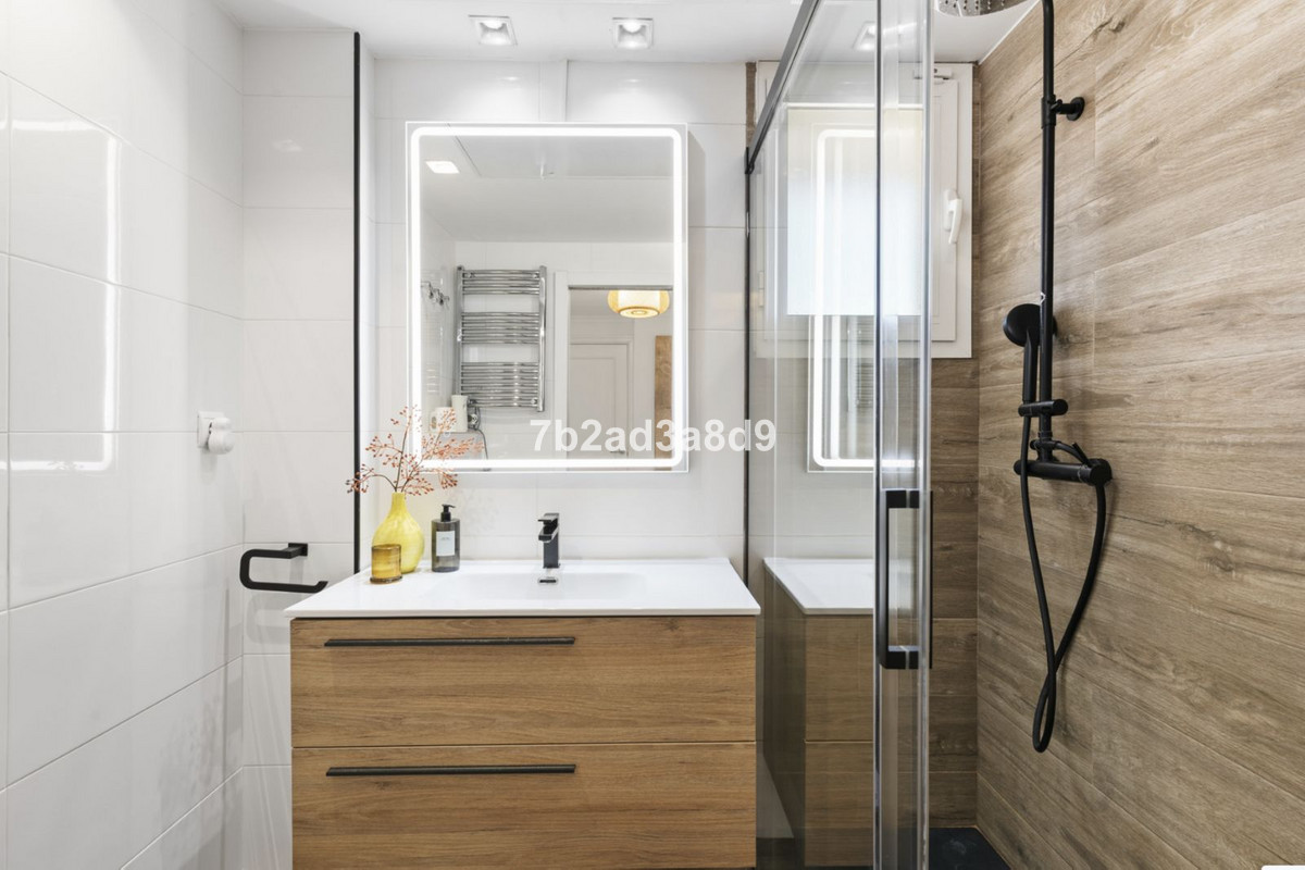 3 Bed Apartment for sale in Puerto Banús Costa Del Sol, Málaga, Spain
