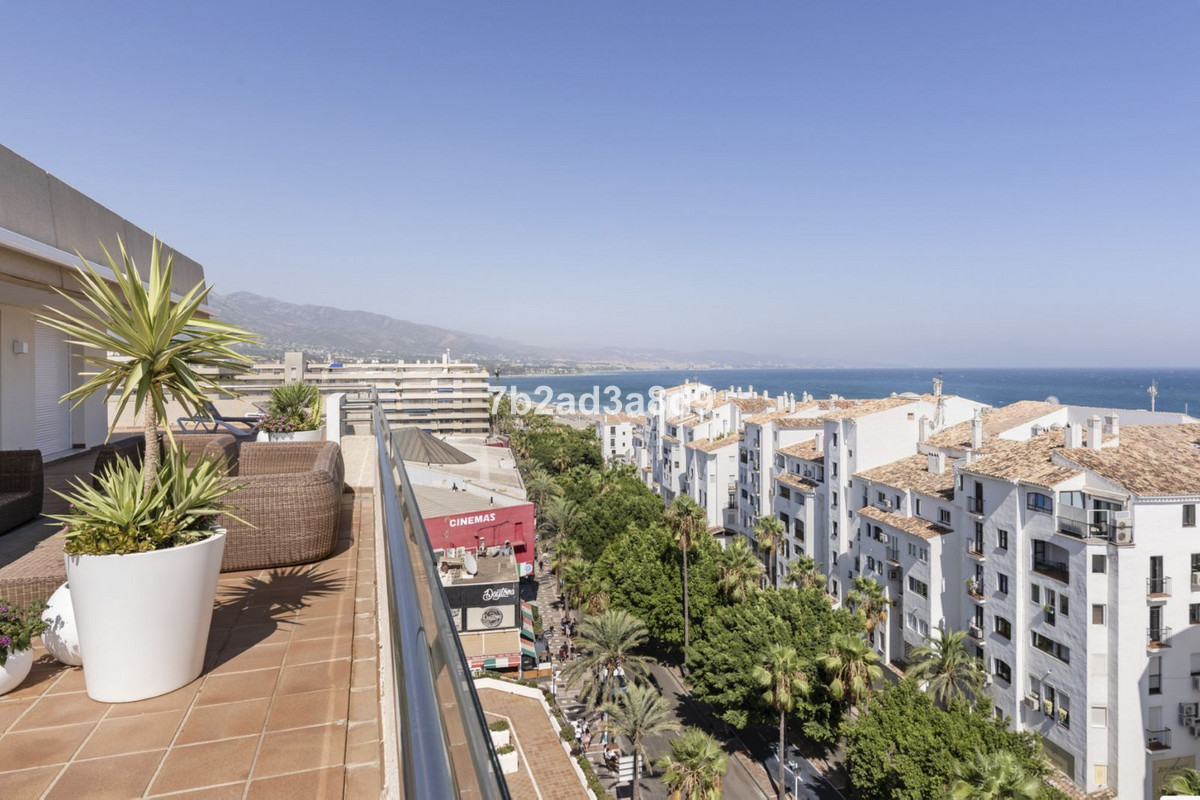 3 Bed Apartment for sale in Puerto Banús Costa Del Sol, Málaga, Spain