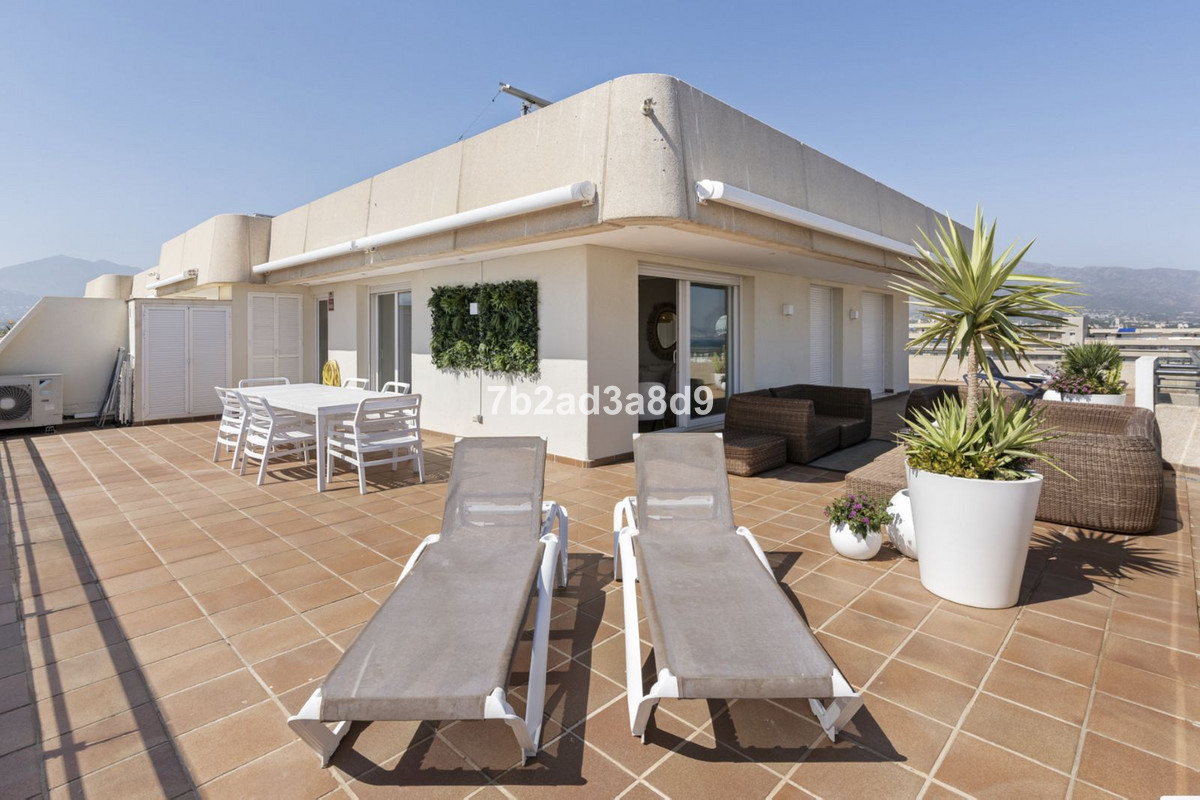 3 Bed Apartment for sale in Puerto Banús Costa Del Sol, Málaga, Spain