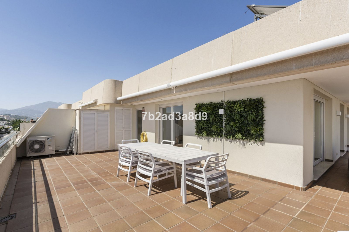 3 Bed Apartment for sale in Puerto Banús Costa Del Sol, Málaga, Spain