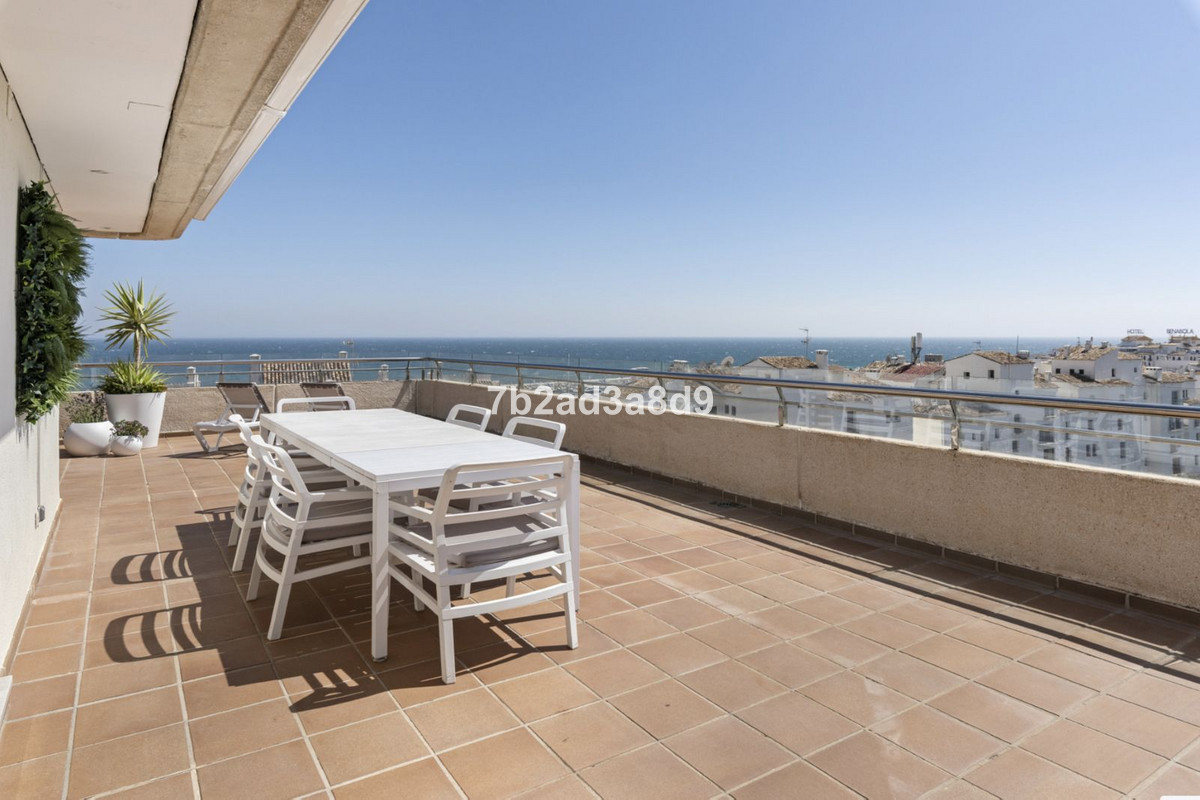3 Bed Apartment for sale in Puerto Banús Costa Del Sol, Málaga, Spain