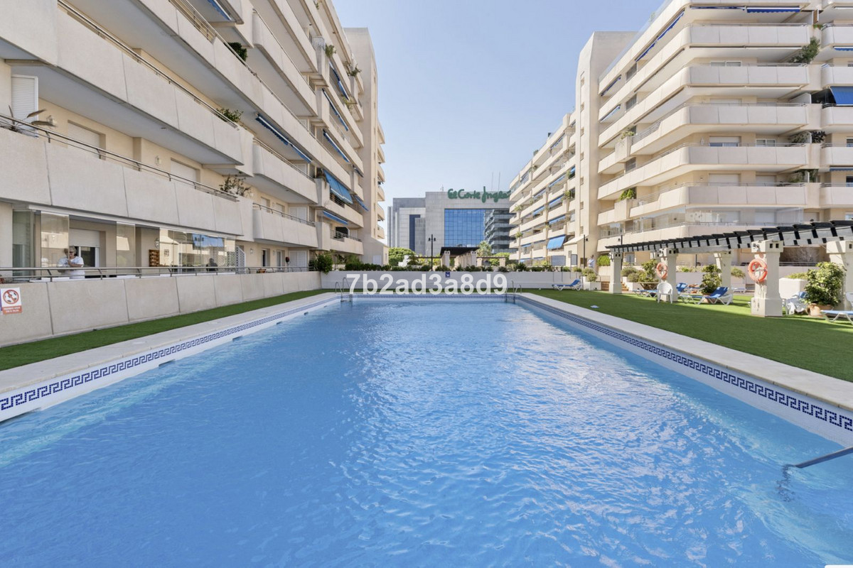 3 Bed Apartment for sale in Puerto Banús Costa Del Sol, Málaga, Spain
