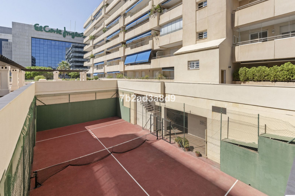 3 Bed Apartment for sale in Puerto Banús Costa Del Sol, Málaga, Spain