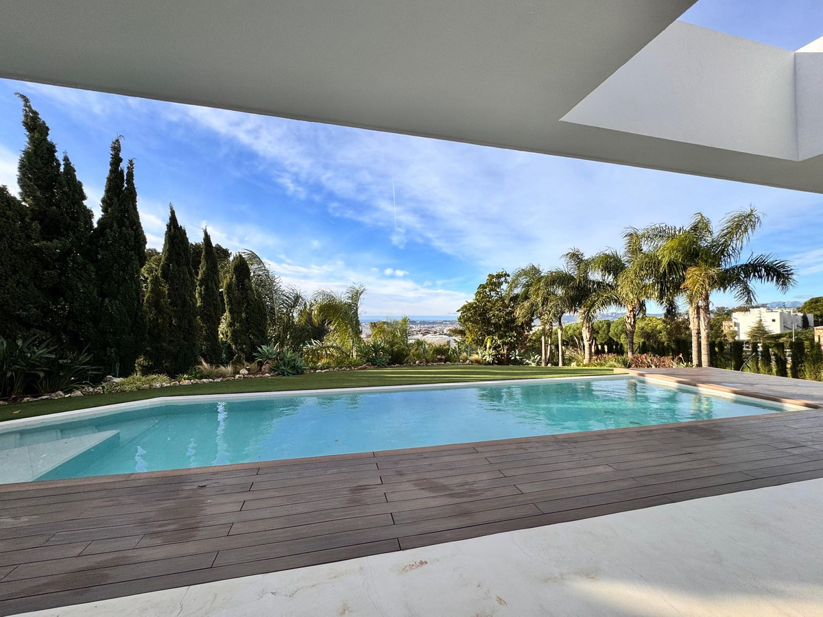 3 Bed Townhouse for sale in Higueron Costa Del Sol, Málaga, Spain