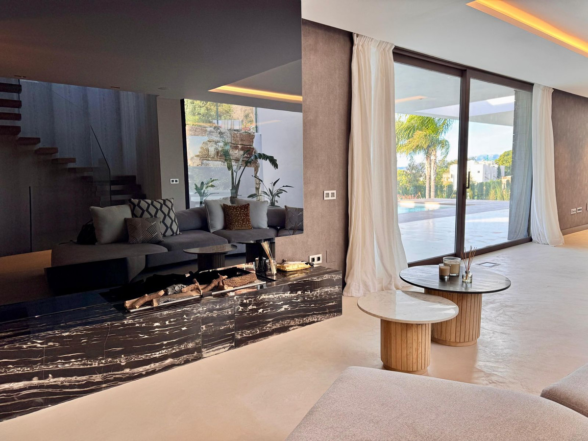 3 Bed Townhouse for sale in Higueron Costa Del Sol, Málaga, Spain