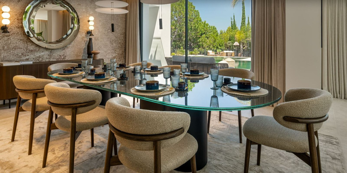 Se vende Villa - Chalet de 6 dormitorios en Costa Del Sol, Málaga, España